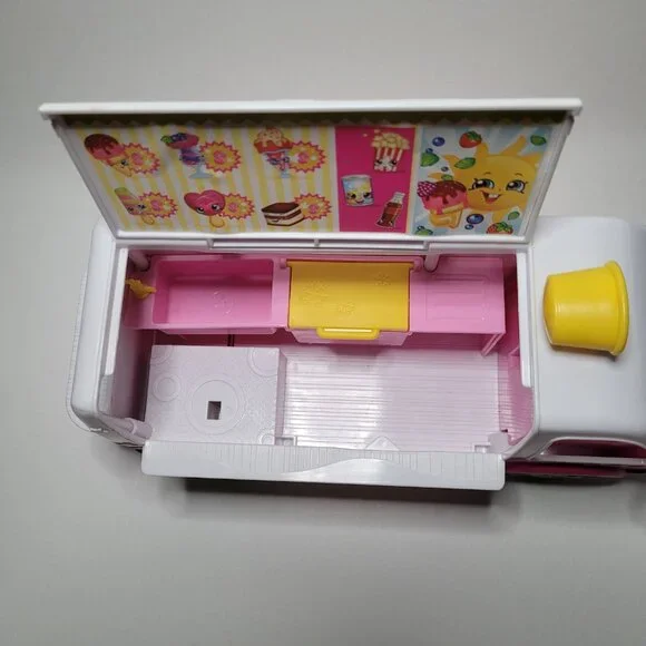 Shopkins Scoops Ice Cream Truck Pink White Green - Picture 4 of 12